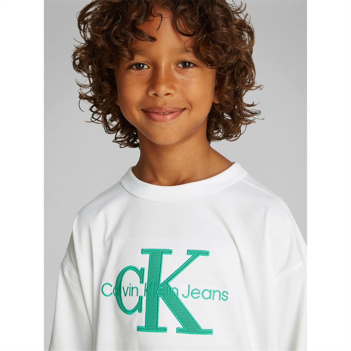 Calvin Klein Jeans Ottoman Applique Regular Fit T-Shirt
