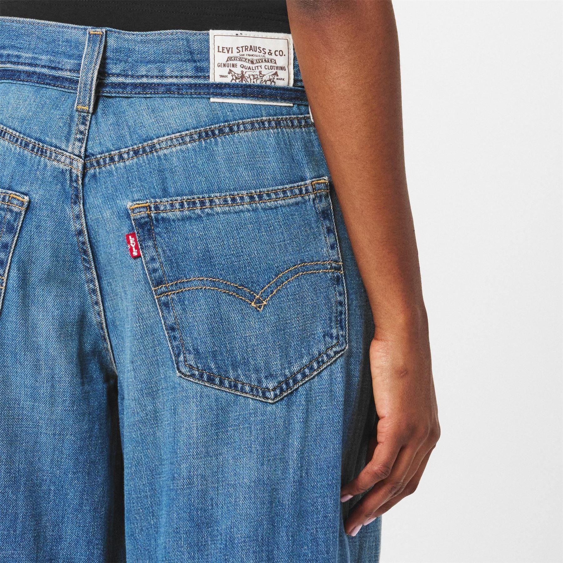 Levis Wide Leg Relaxed Fit Dream Jeans