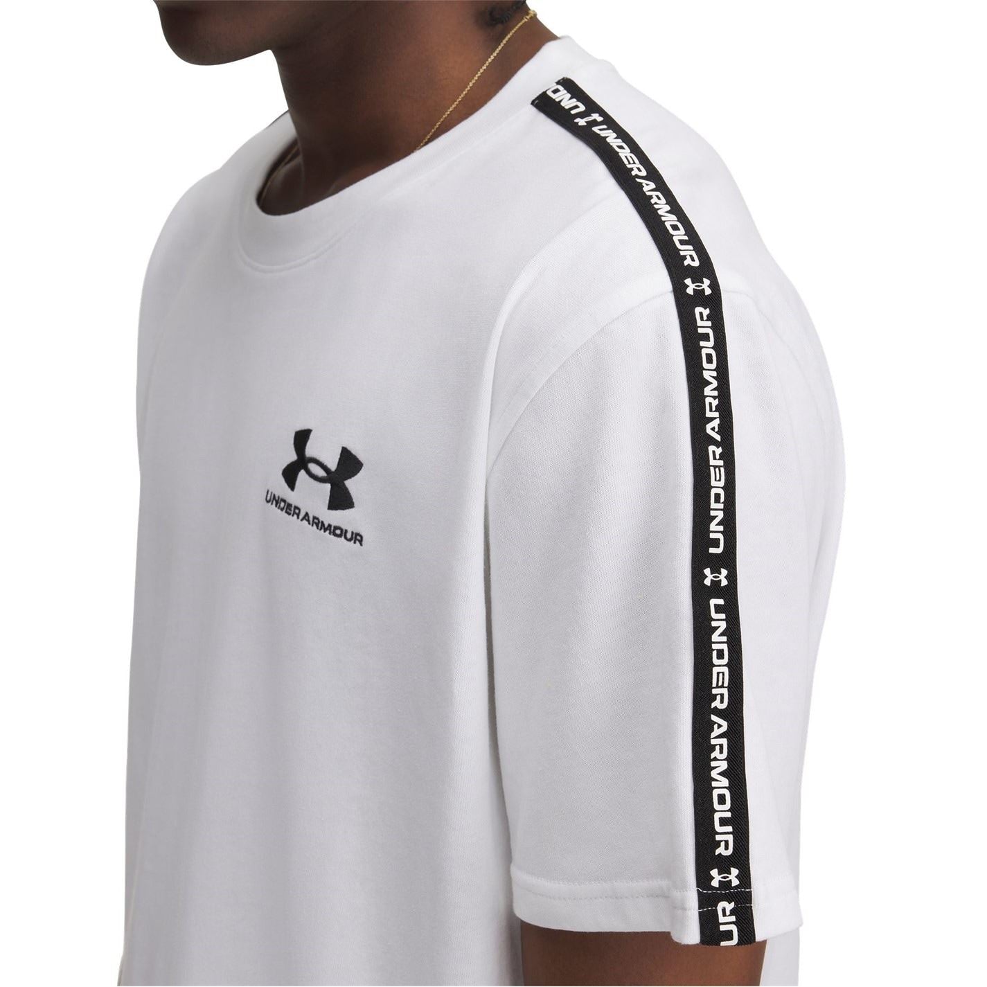 Under Armour Icon Regular Fit Crew Neck T-Shirt