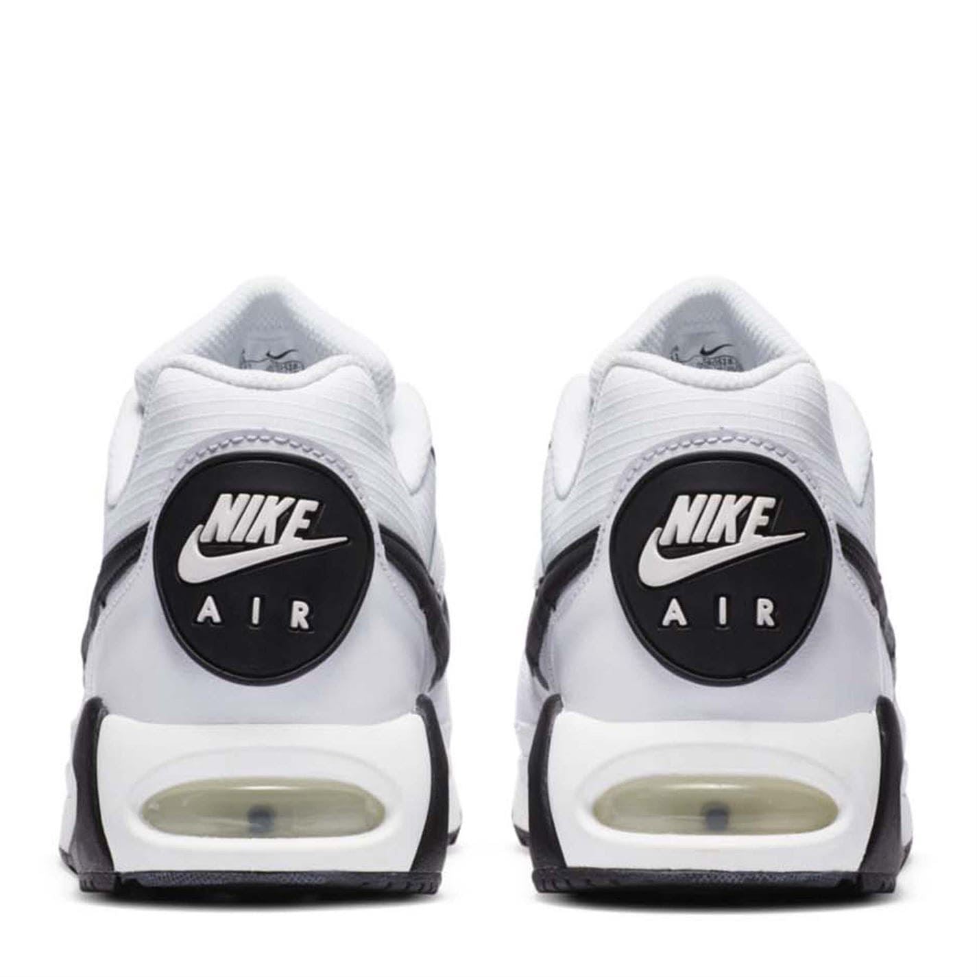 Nike Air Max Ivo Trainers