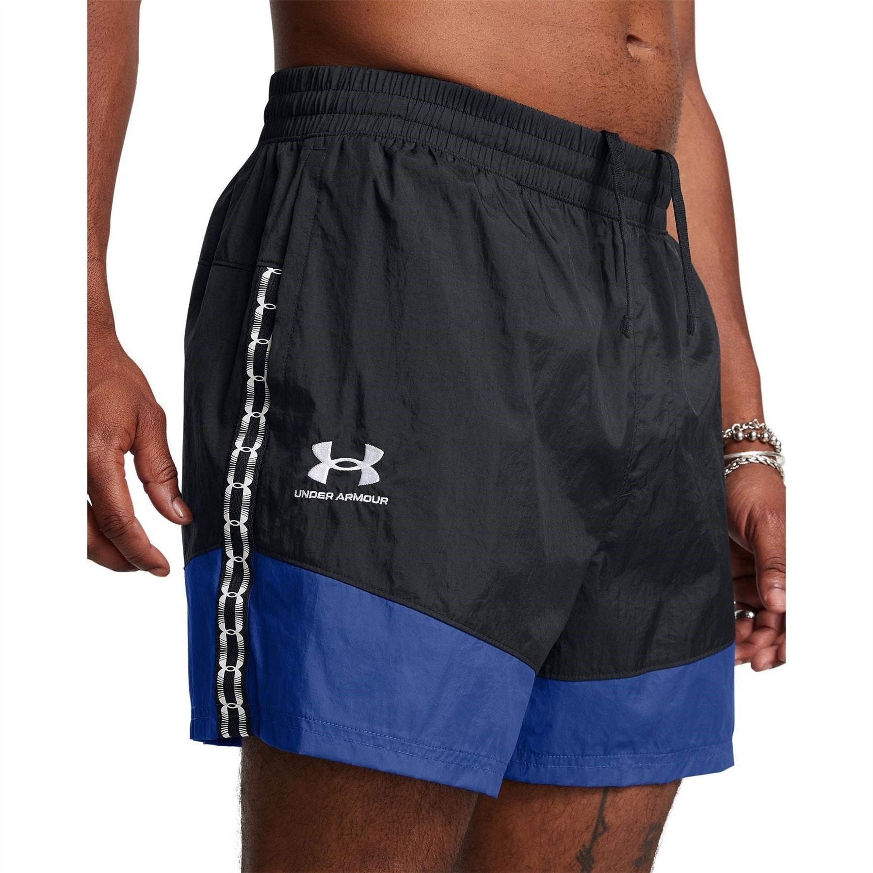 Under Armour Terrace Soccer Bermuda Shorts with Elasticated Waistband