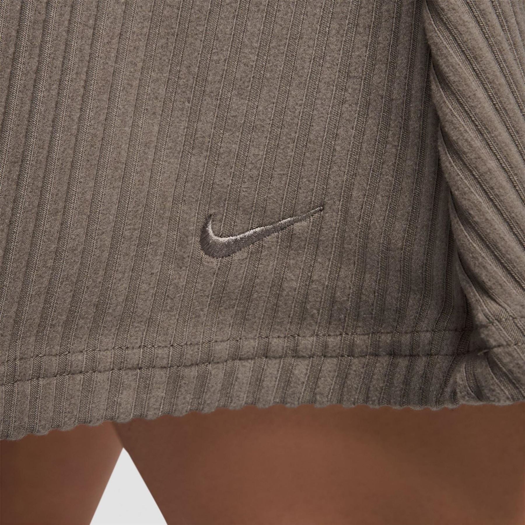 Nike Chill Knitted Rib Mini Skirt