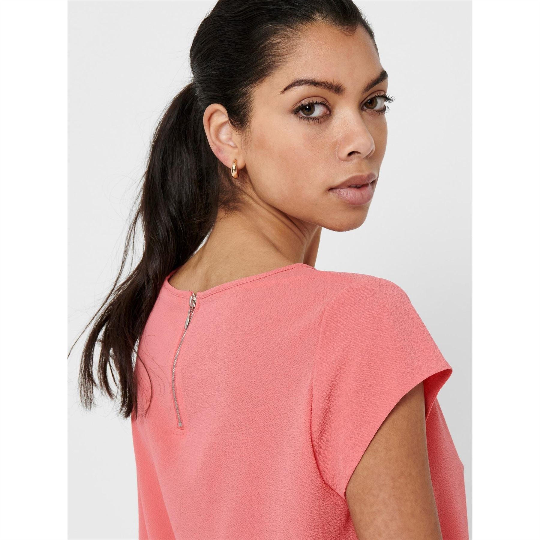 Only Vic Crew Neck Regular Fit T-Shirt