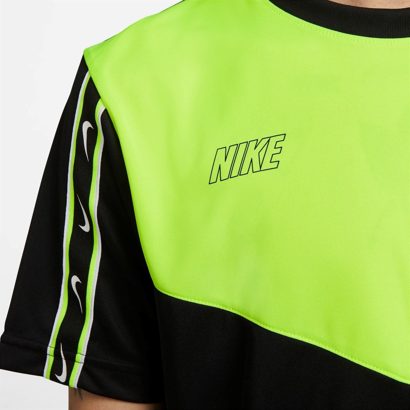 Nike Mens Sportswear Repeat T-Shirt