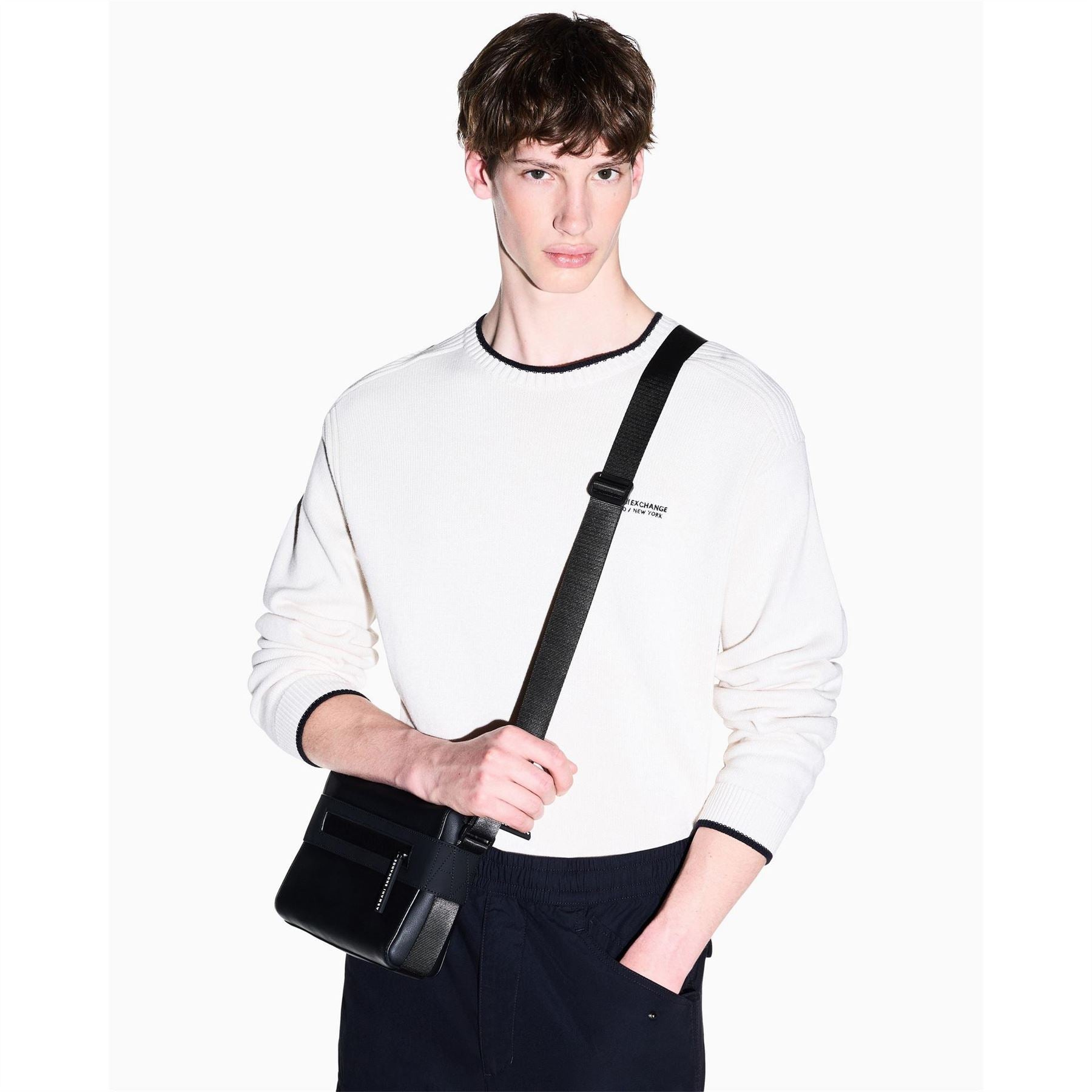Armani Exchange Exchange Crossbodyody Bag