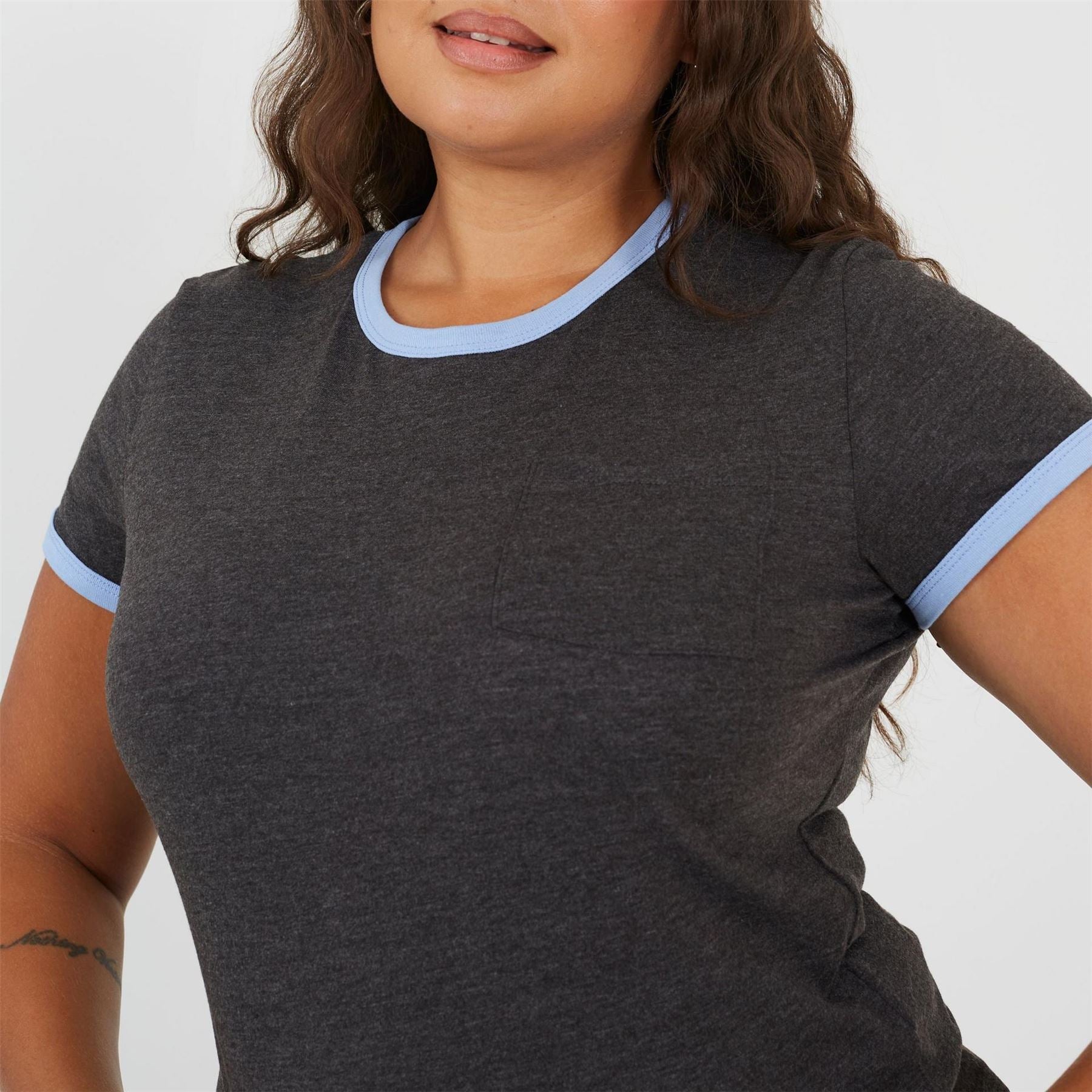 Brave Soul Plus Size Short Sleeve Chest Pocket T Shit With Contrast Neck And Sleeve Rib