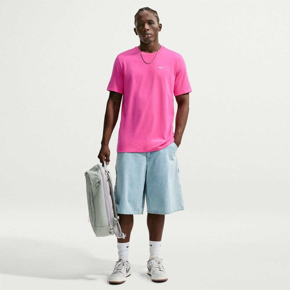 Nike Mens Sportswear Club T-Shirt