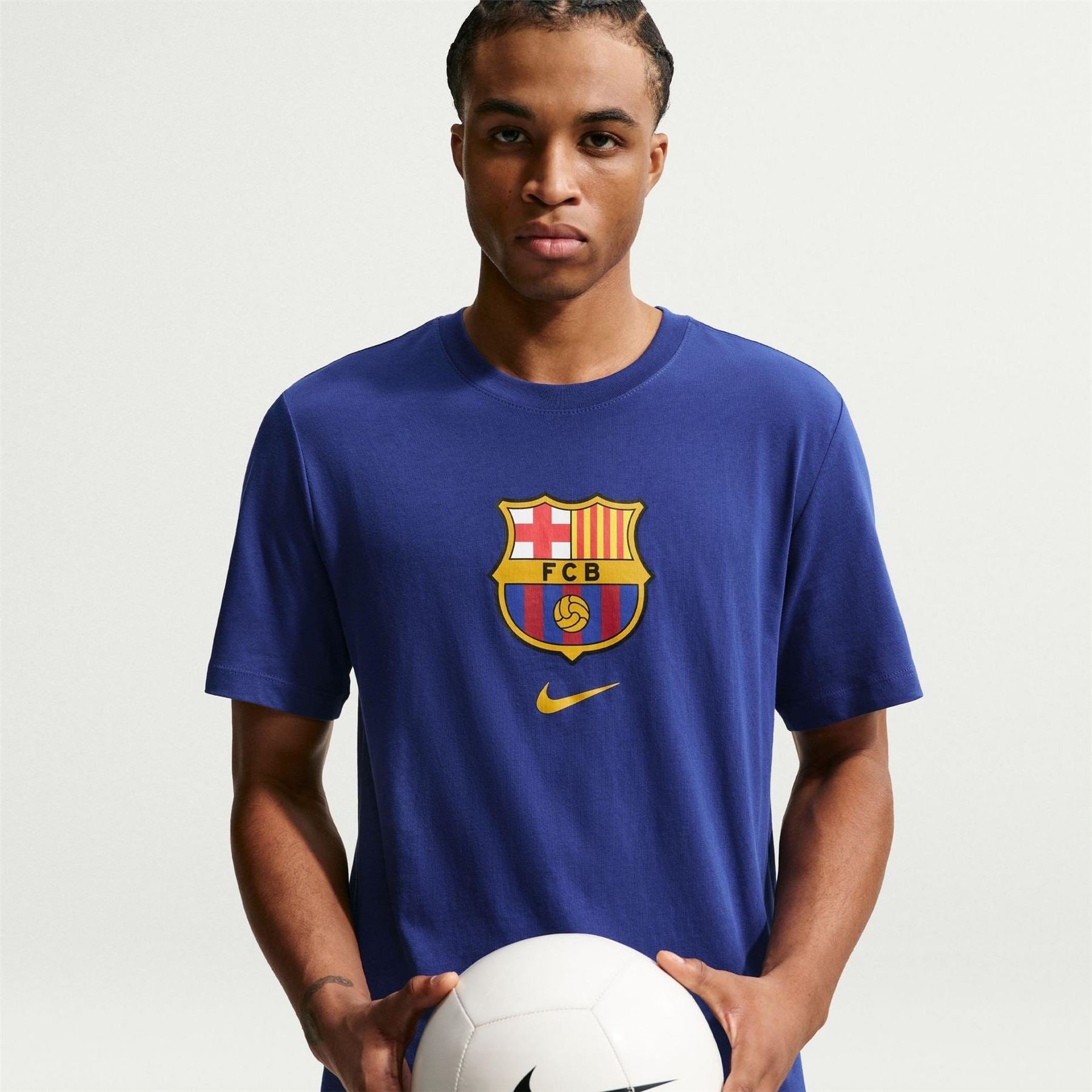 Nike Mens Barcelona Crest T-Shirt