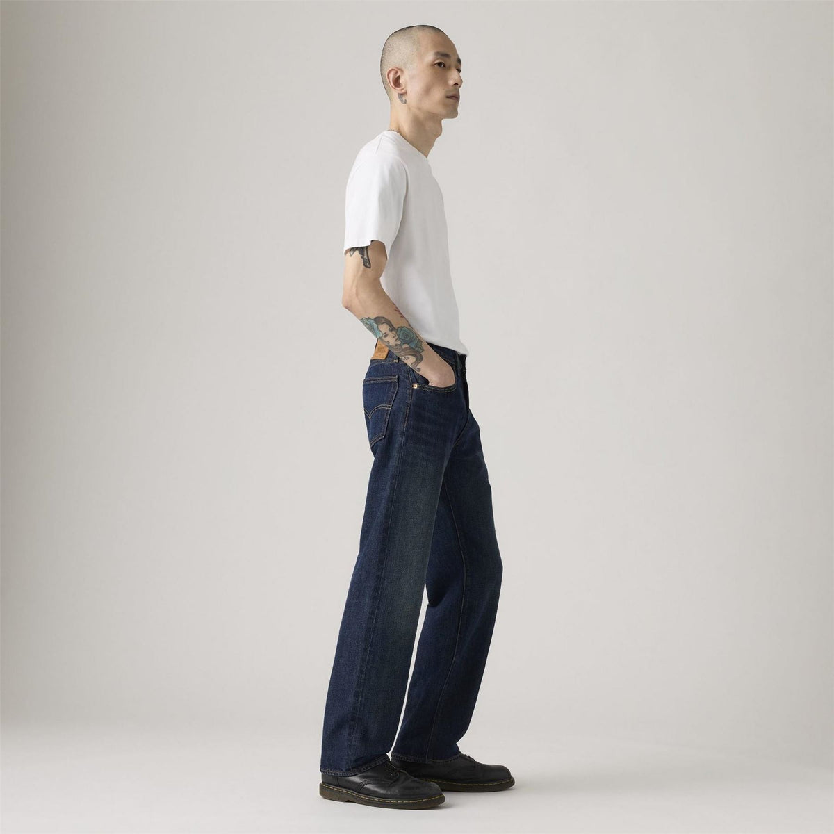 Levis Relaxed Fit Mid Rise Five Pocket Jeans