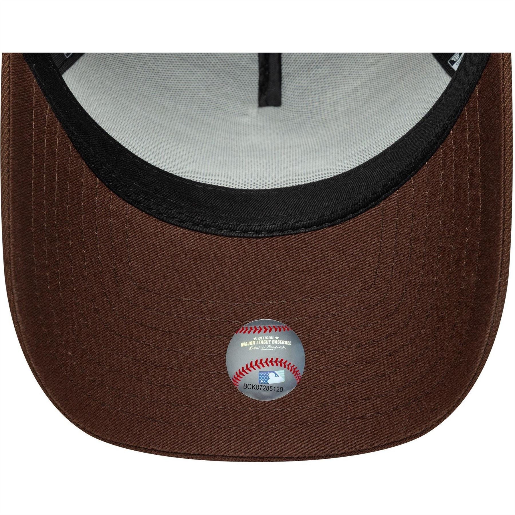 New Era Frame Outline Script Cap