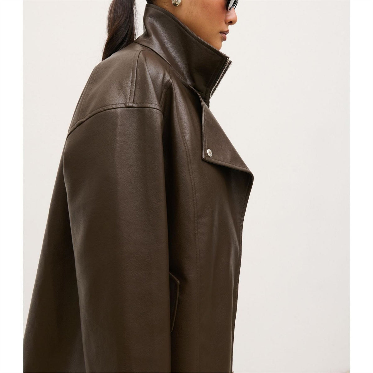 Pretty Lavish Lyla Faux L Ld64