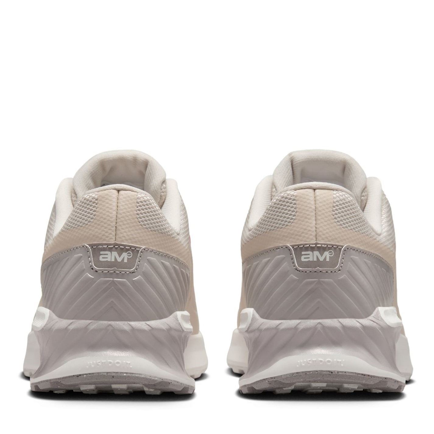 Nike Air Max Bia Low Top Sneakers