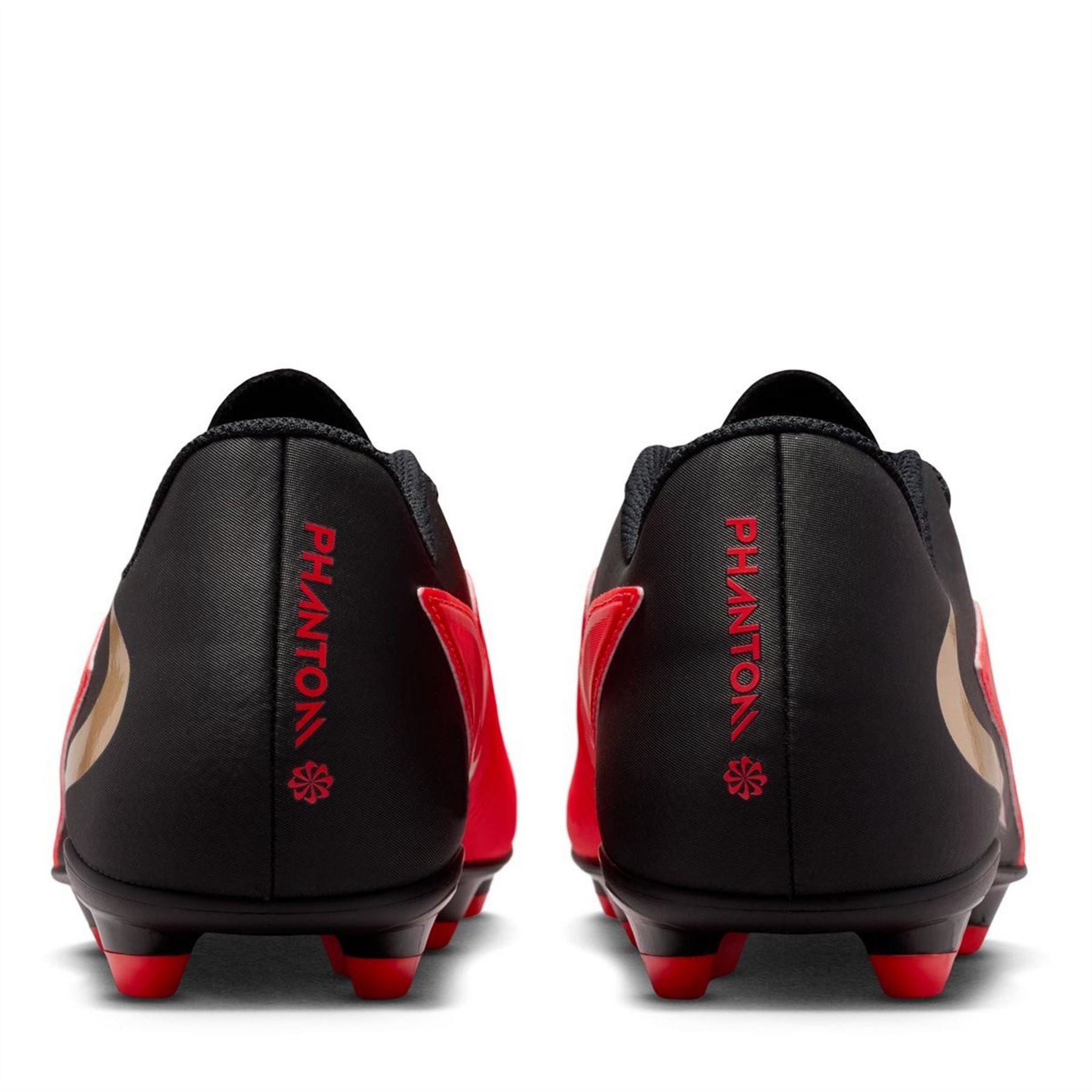 Nike Phantom 6 Low Club Adults Firm Ground Football Boots