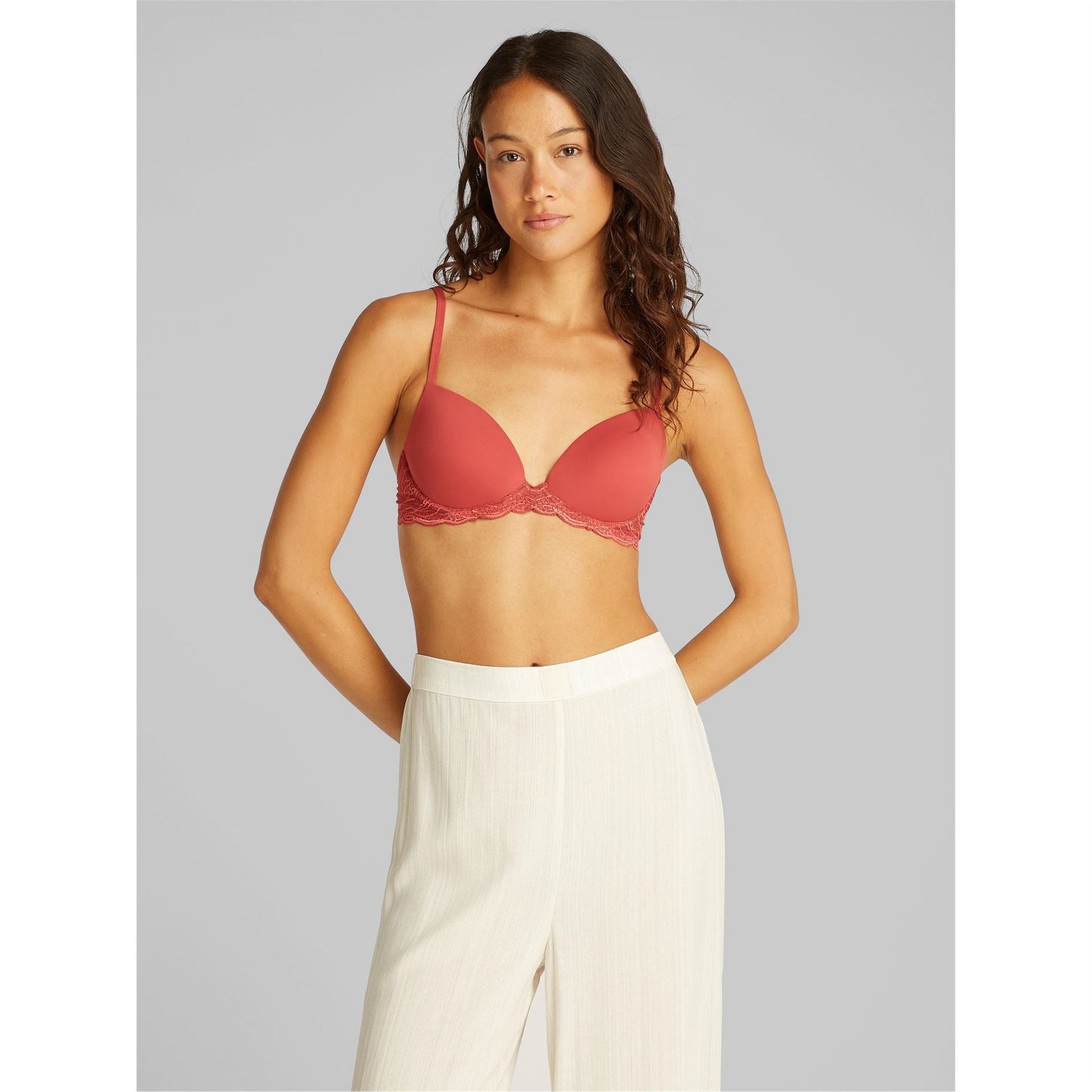 Calvin Klein Demi