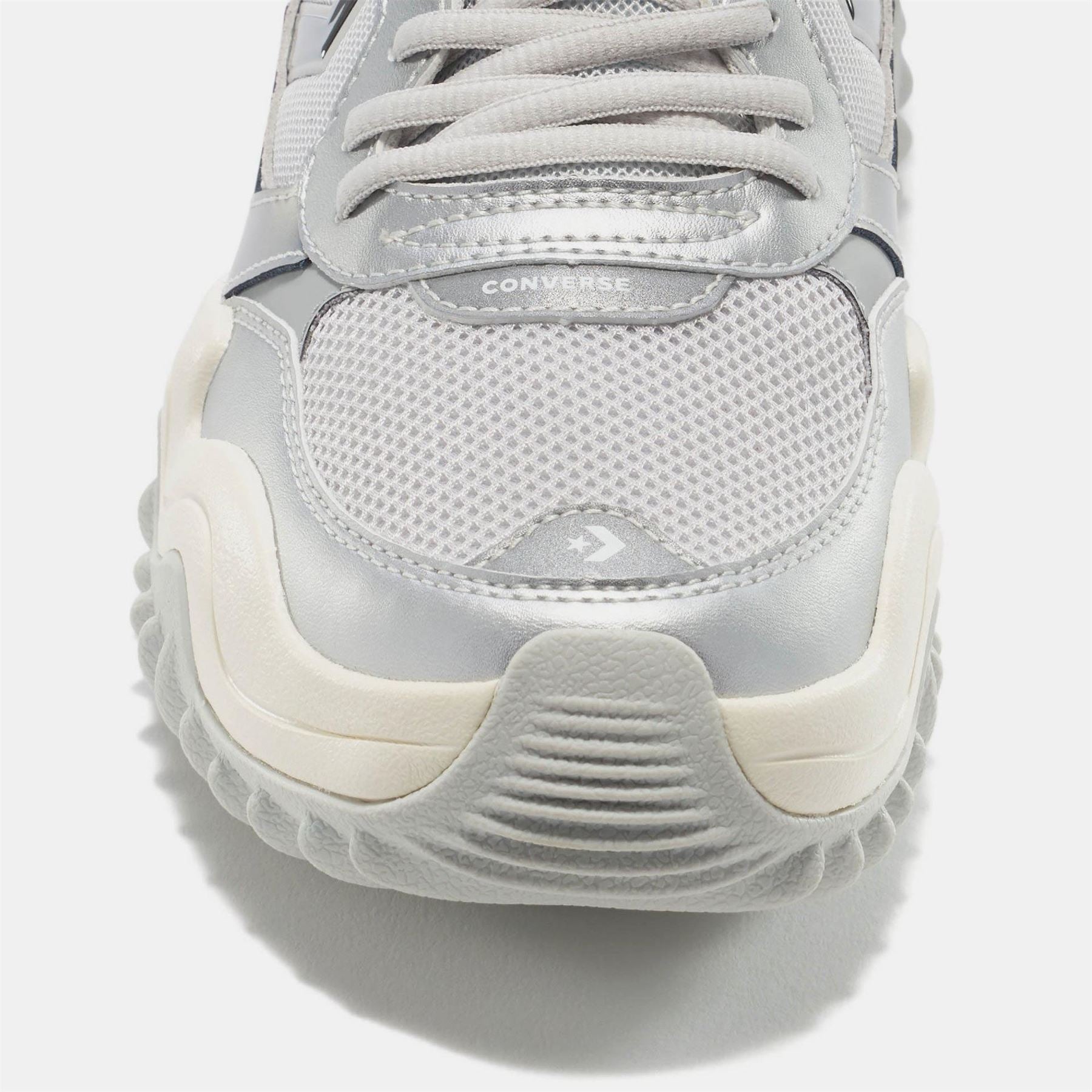 Converse Wave Motion Platform Trainers
