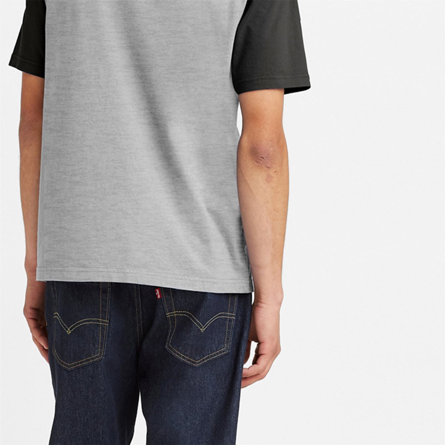 Levis Circle T-Shirt