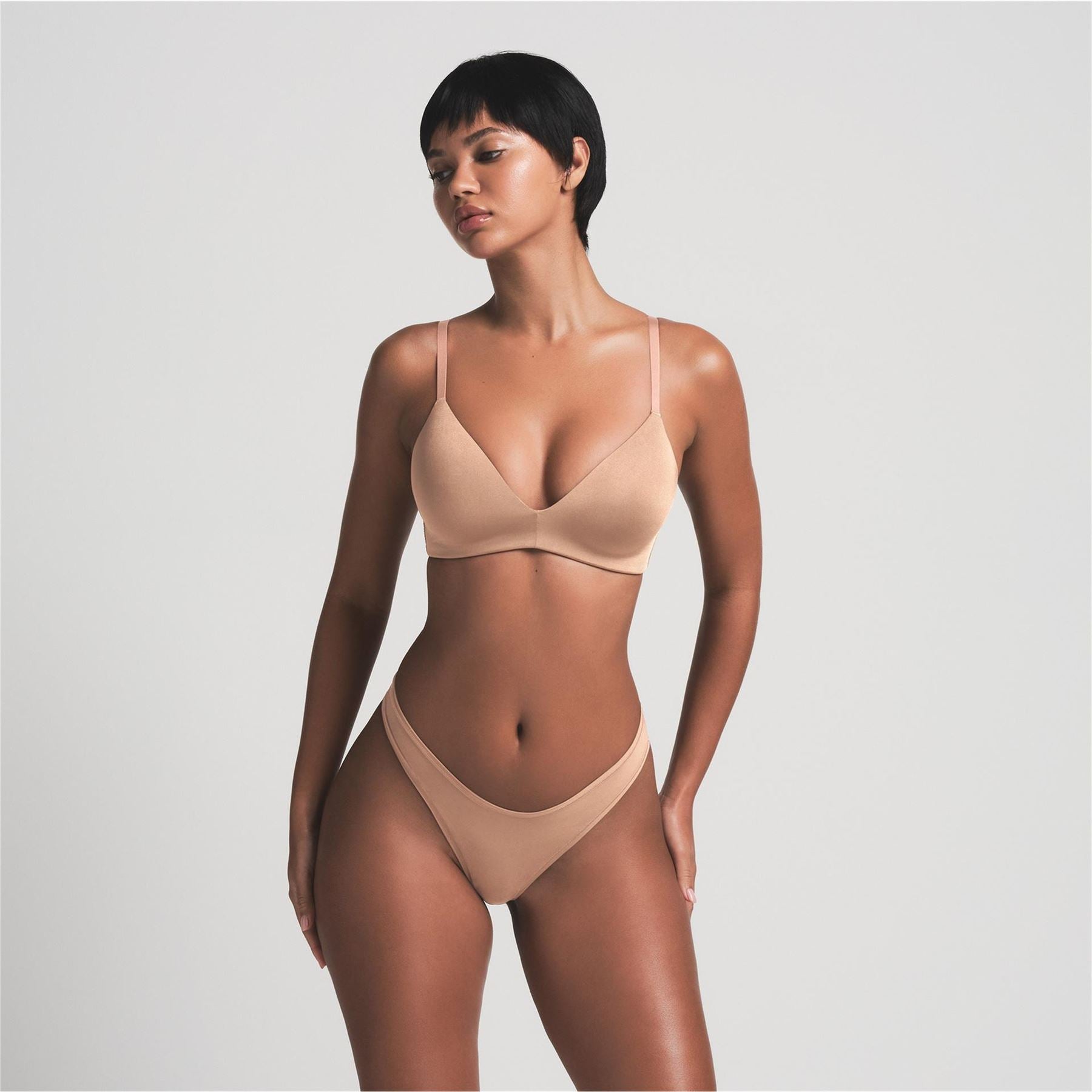 SKIMS Wireless Form T-Shirt Bra