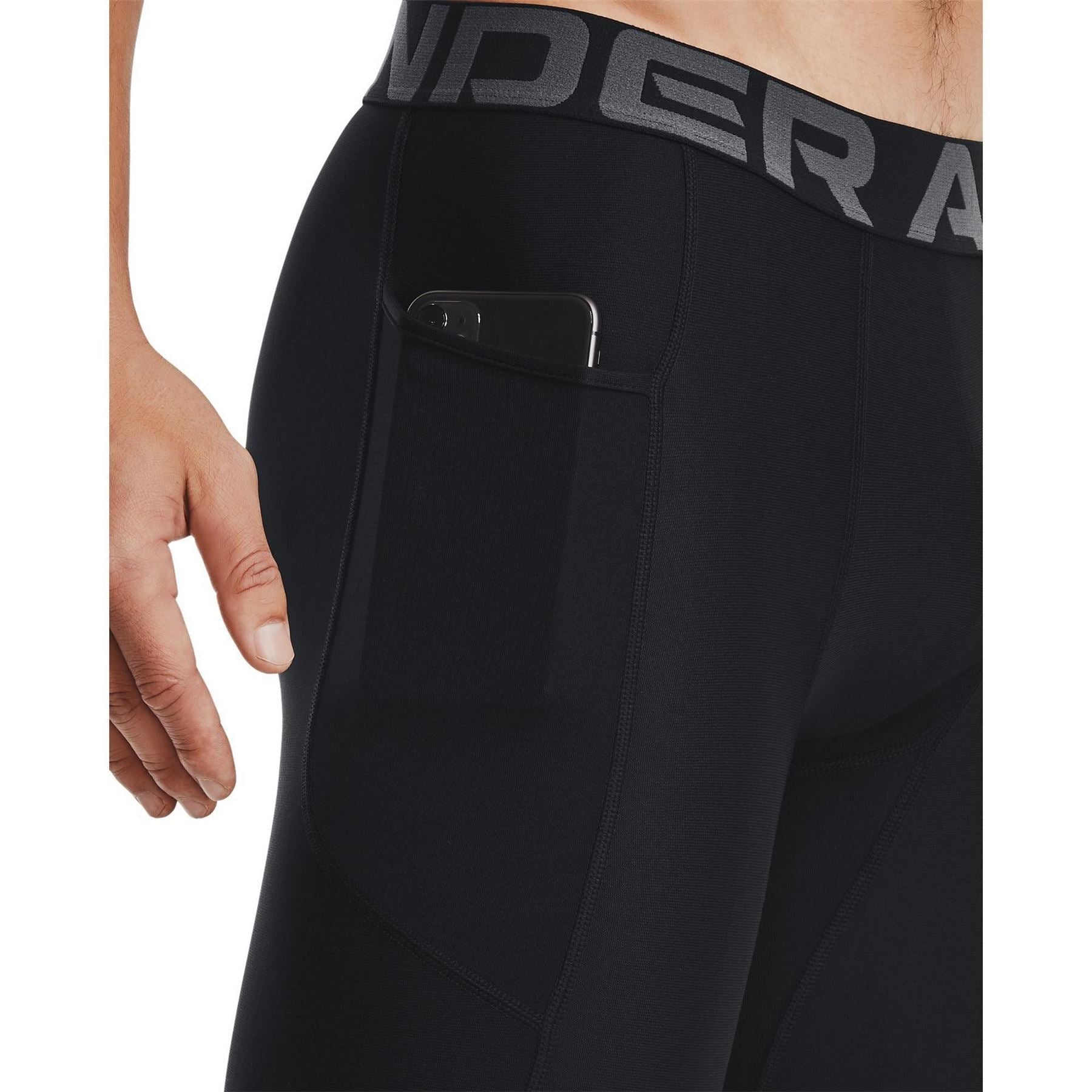 Under Armour Mens Armour Heatgear� Pocket Long Shorts