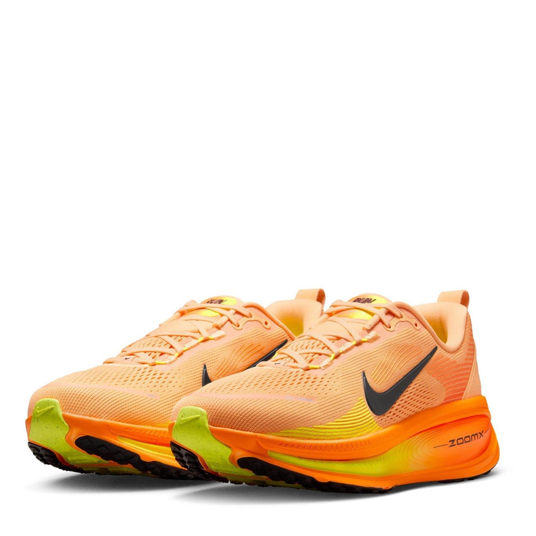 Nike Mens Vomero 18 Road Running Shoes