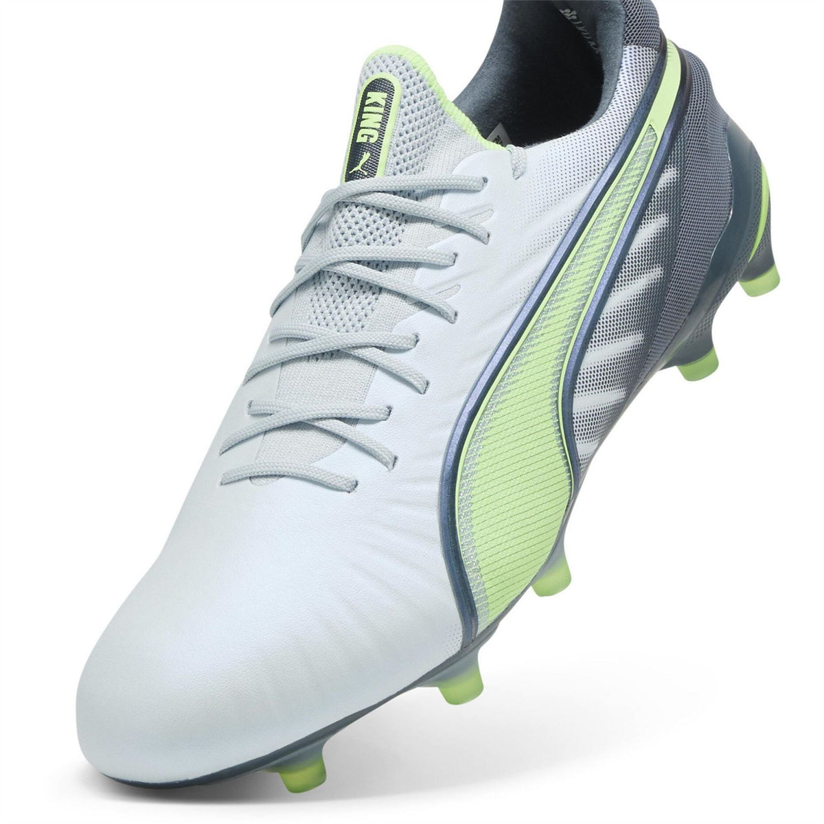 Puma King Ultimate Firm Ground Football Boots