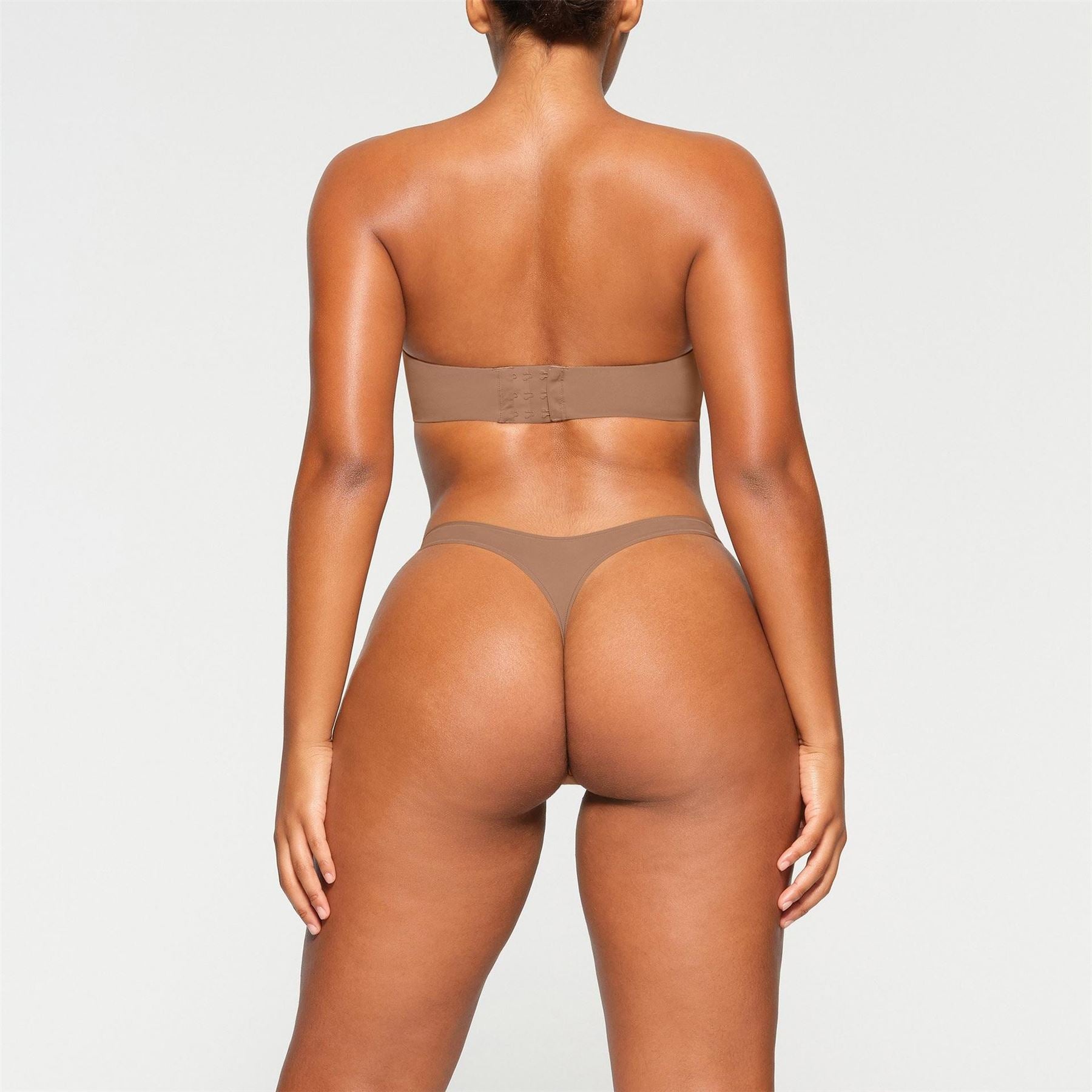 SKIMS Fits Everybody Strapless Bra