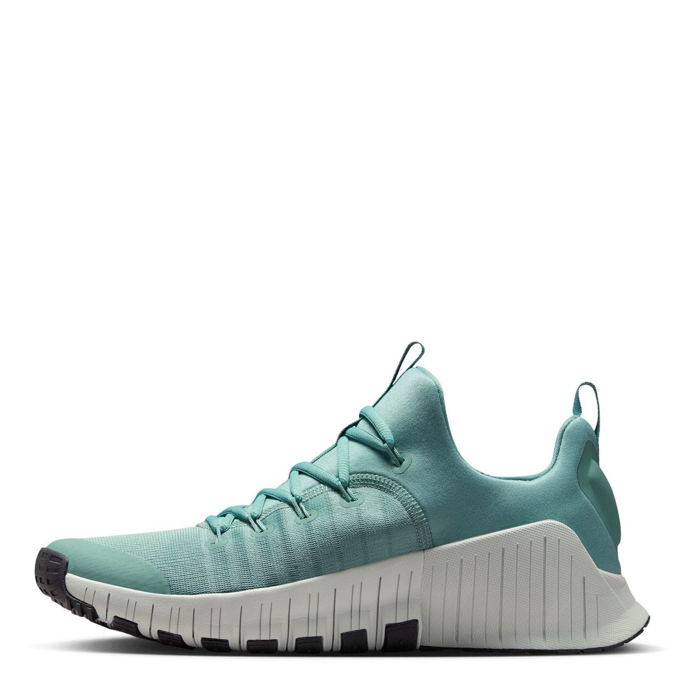 Nike Free Metcon 6 Low Top Sneakers