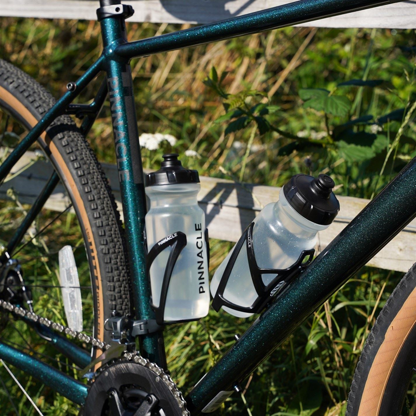 Pinnacle Bottle  And  Cage Combo