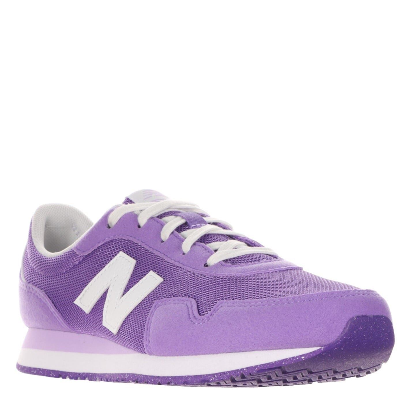 New Balance Round Toe Flat Heel Low Top Sneakers