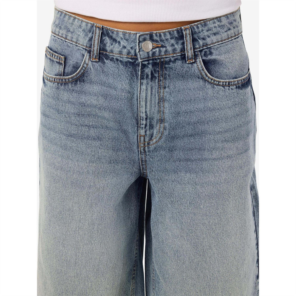 Noisy May Mindie Medium Wash Denim Bermuda Shorts
