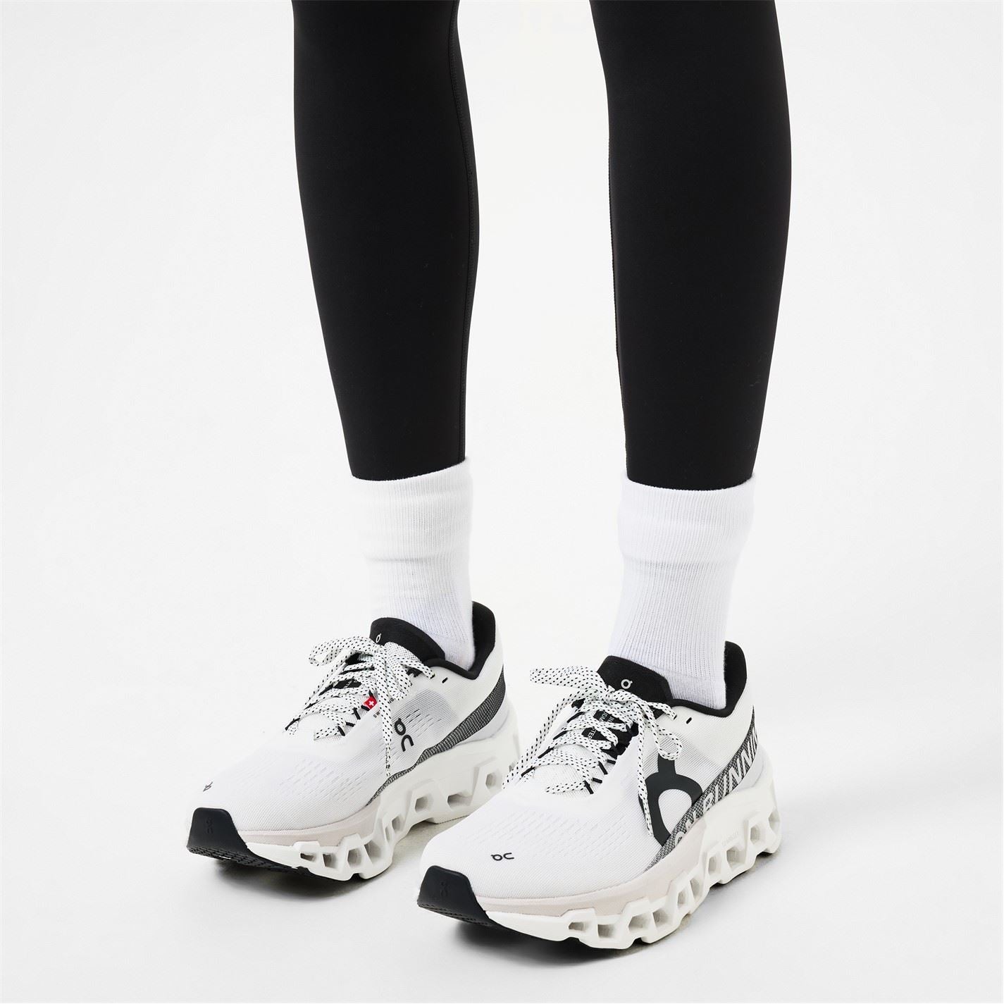 On Womens Cloudmonster 2 Running Shoes