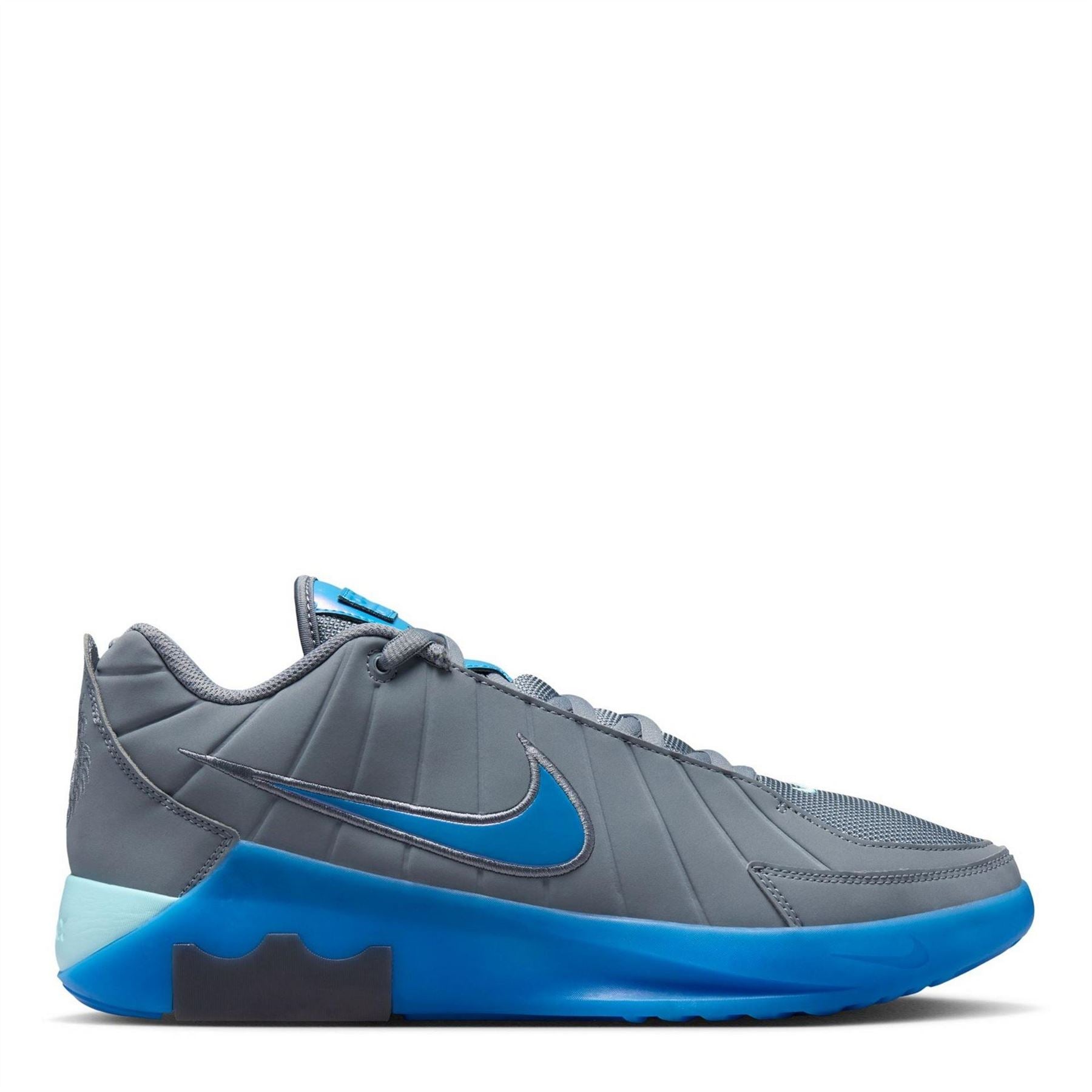 Nike Witness 9 Low Top Lace-Up Sneakers