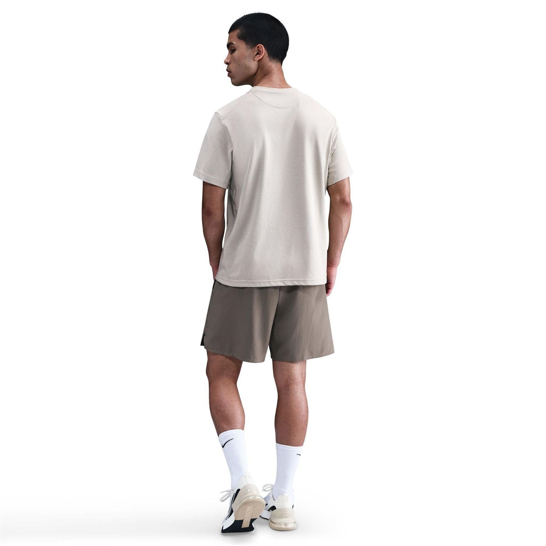 Nike Mens Dri Fit Unlimited 7 Unlined Woven Fitness Shorts