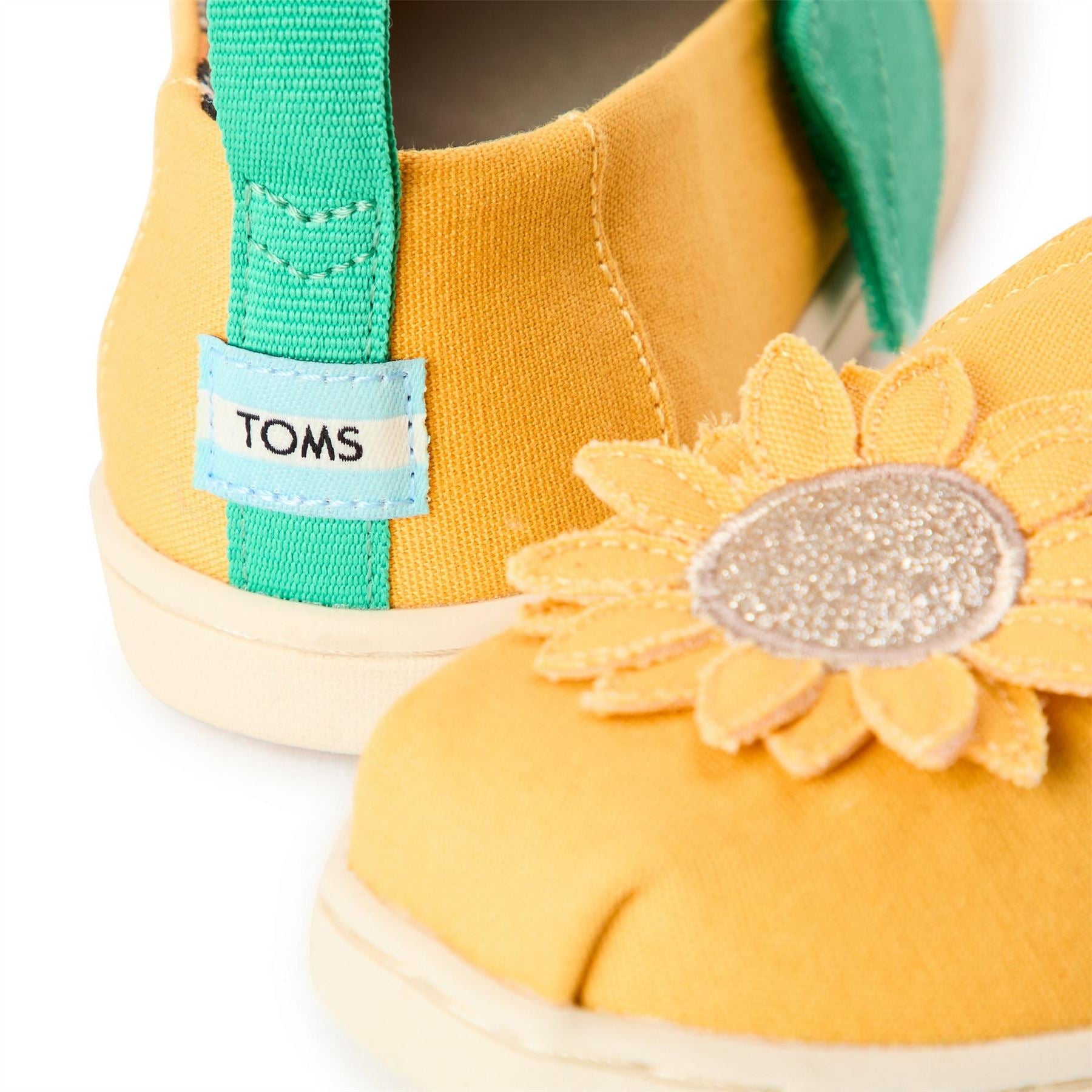 Toms Canvasas Child