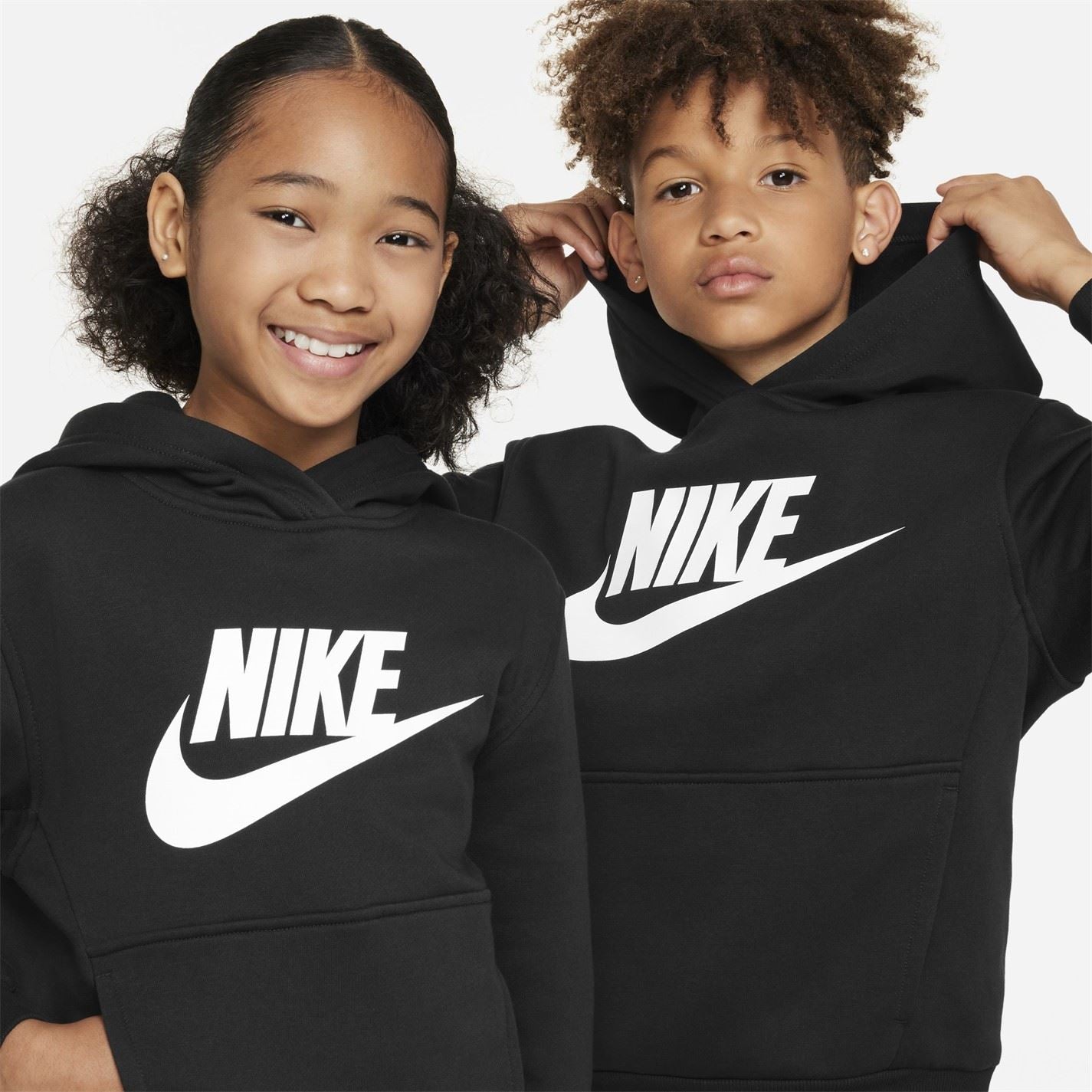 Nike Kids Long Sleeve Regular Fit Sweatshirt