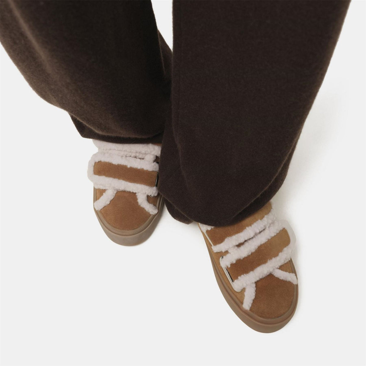 Inuikii Shearling Velcro Low Top Sneakers