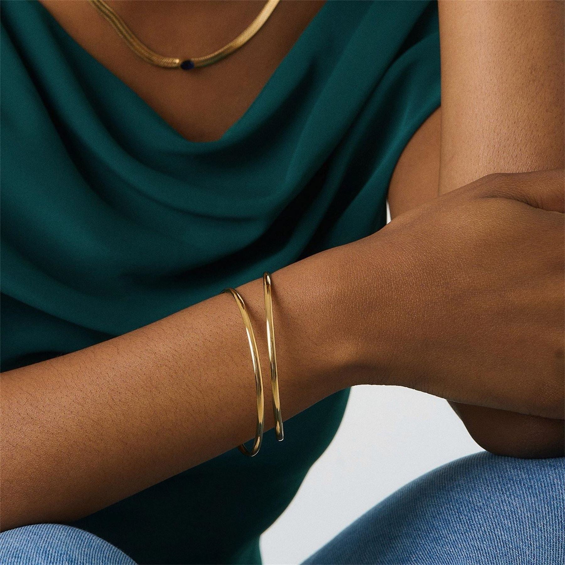 D.Louise Classic Gold Bangle