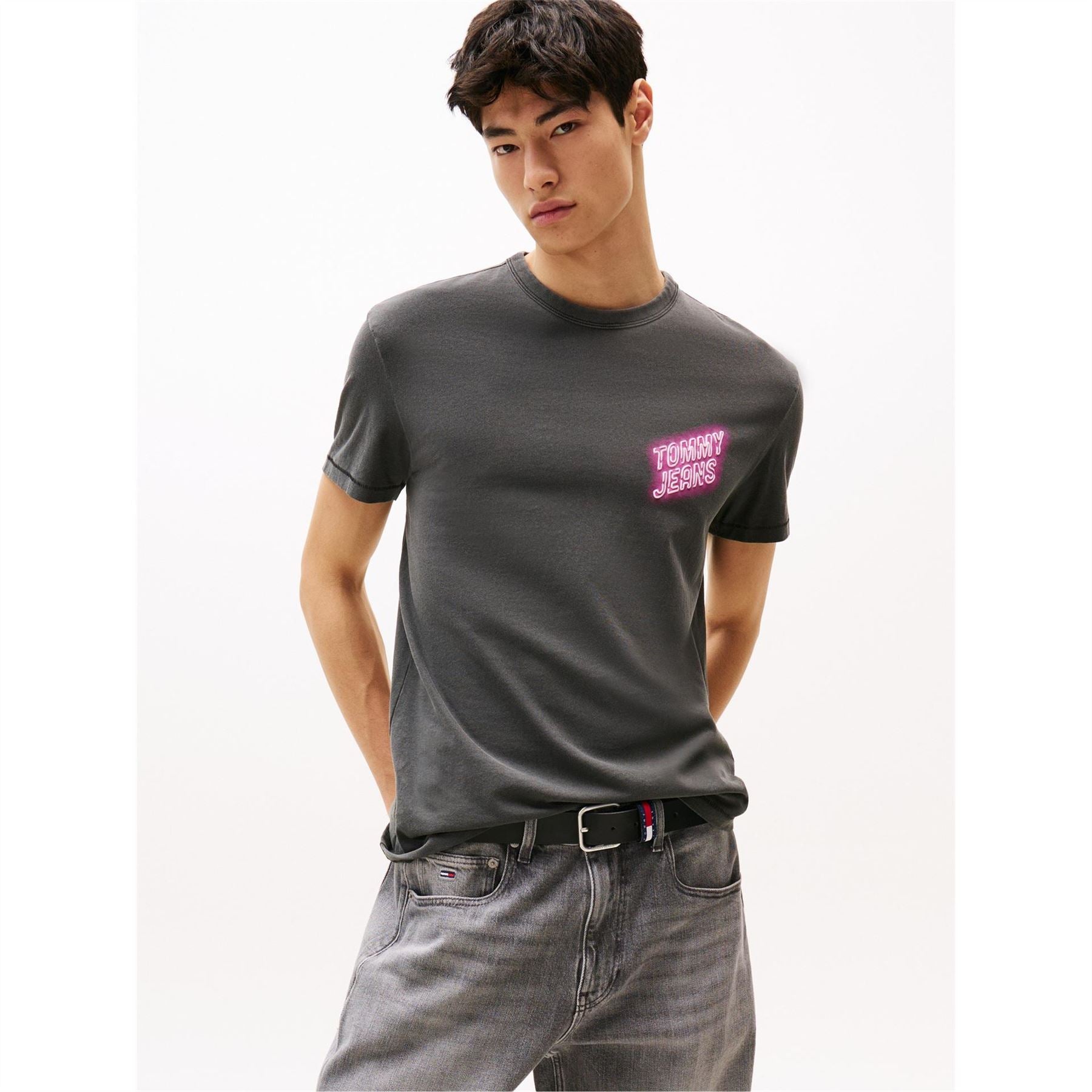 Tommy Jeans Regular Fit Graphic Crew Neck T-Shirt
