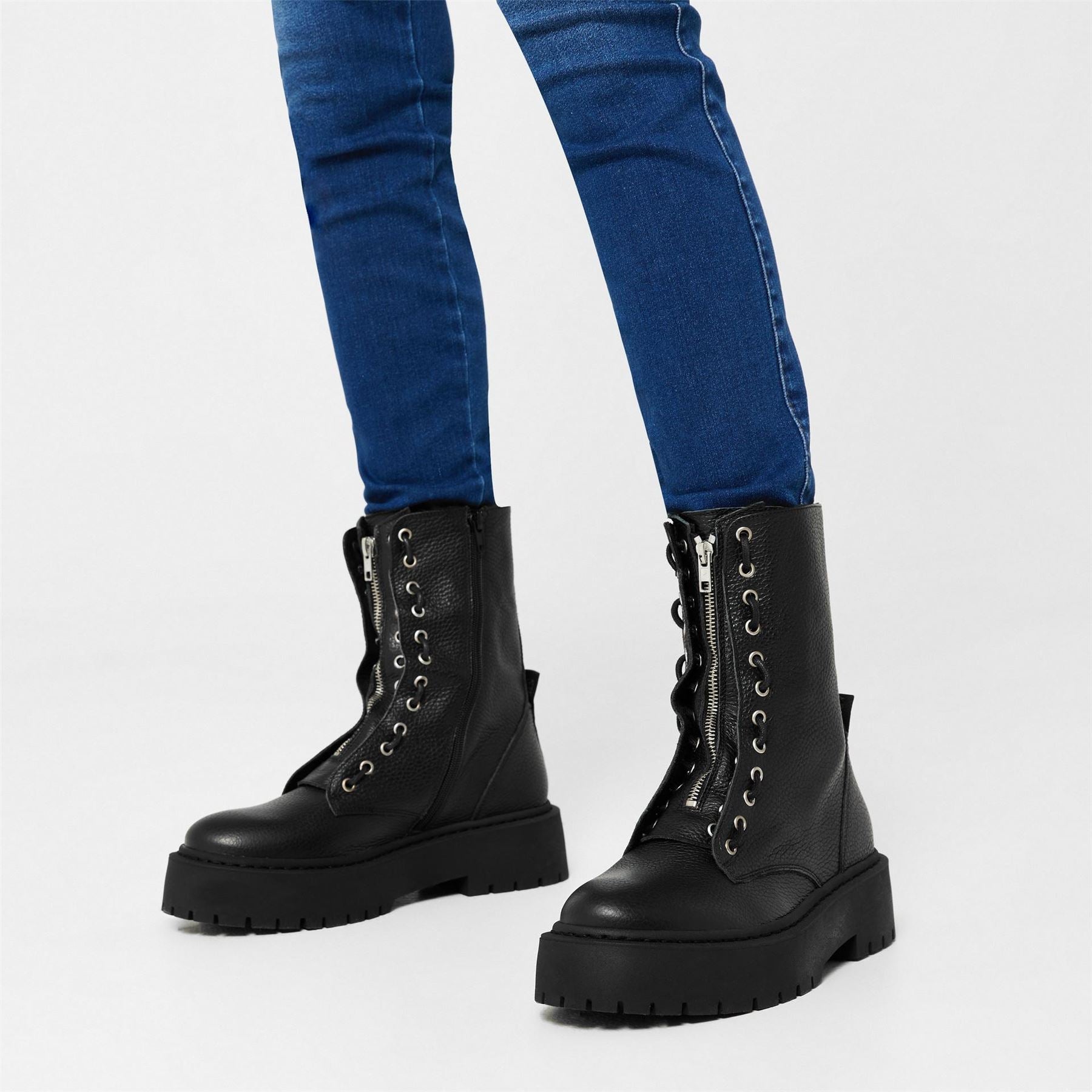 Steve Madden Odilia Biker Boots