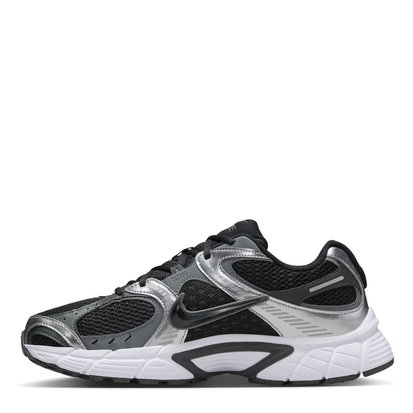 Nike Vomero 5 Running Flat Heel Trainers