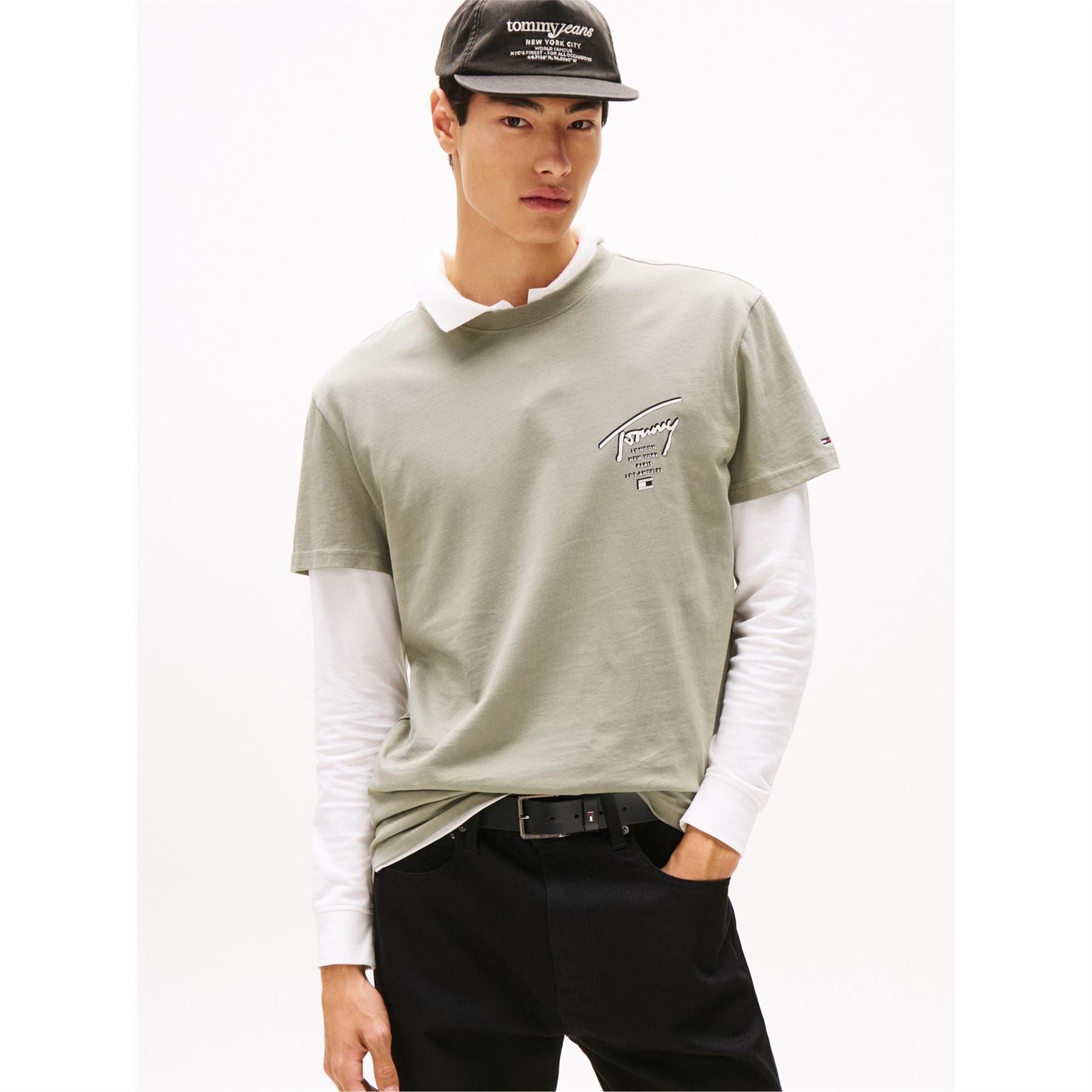Tommy Jeans Flag Logo T-Shirt