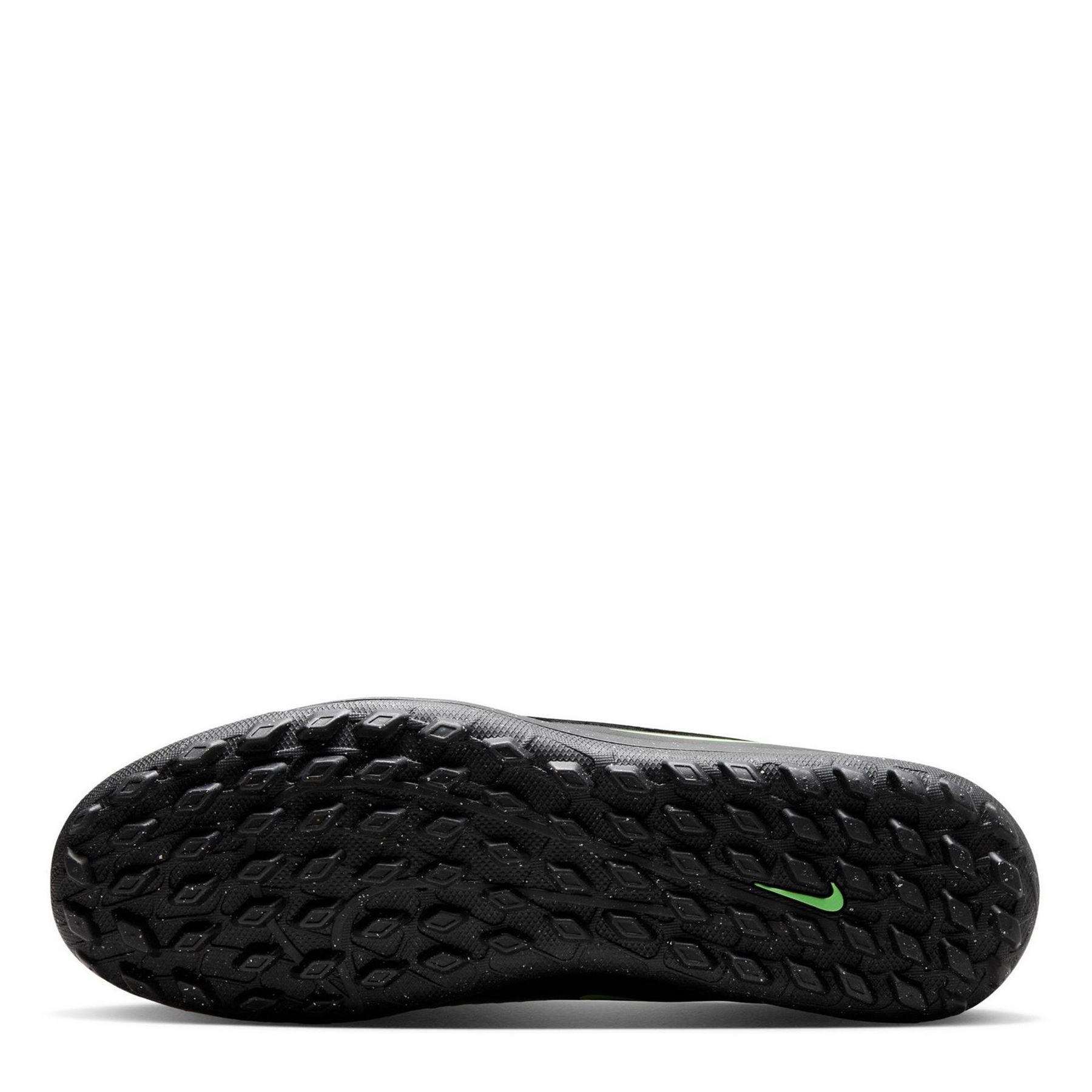 Nike Phantom 6 Low Club Adults Astro Turf Football Boots