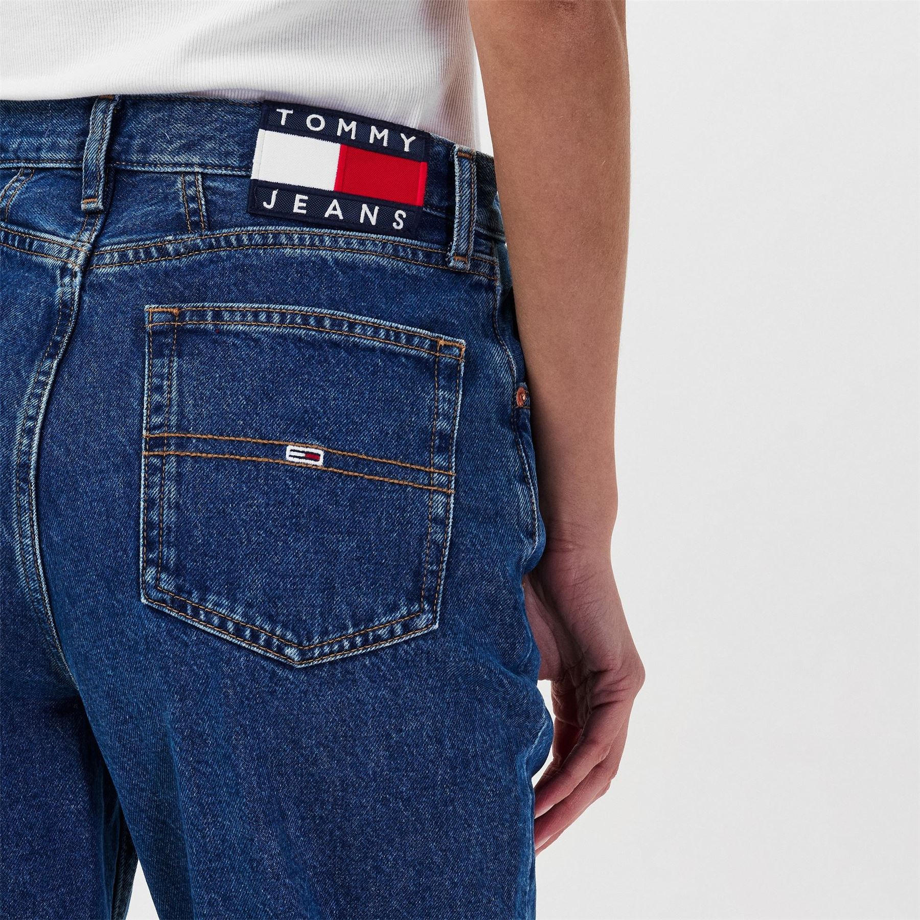 Tommy Jeans High Rise Tapered Mom Jeans