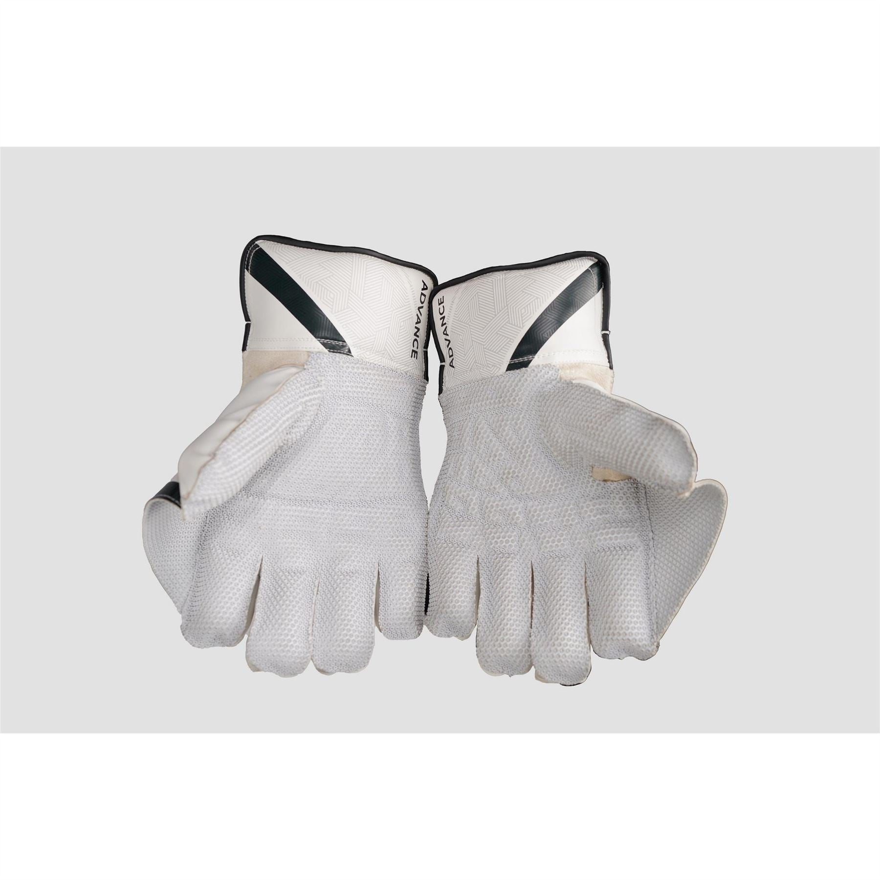 Slazenger Cricket Gloves
