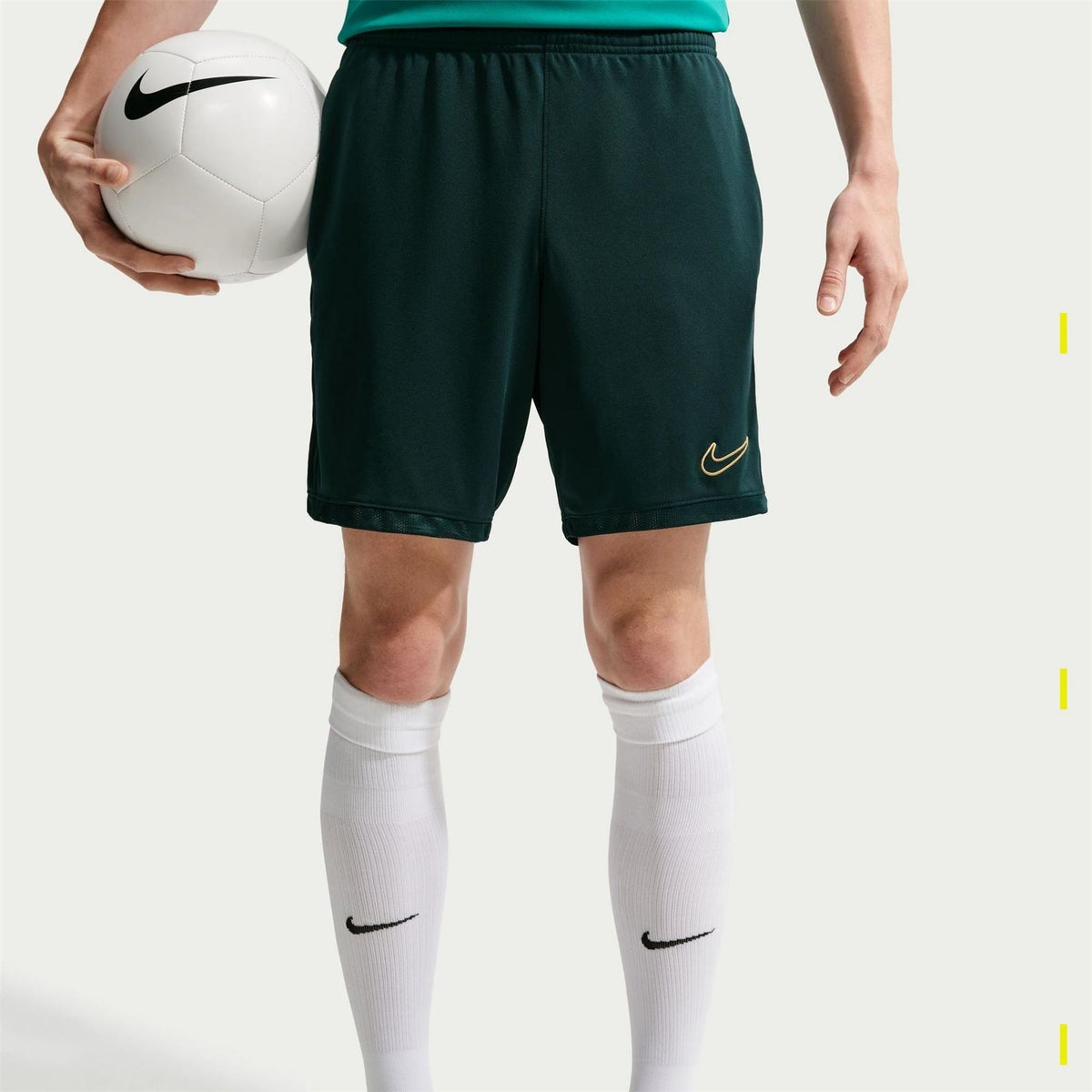 Nike Mens Dri Fit Academy Football Shorts