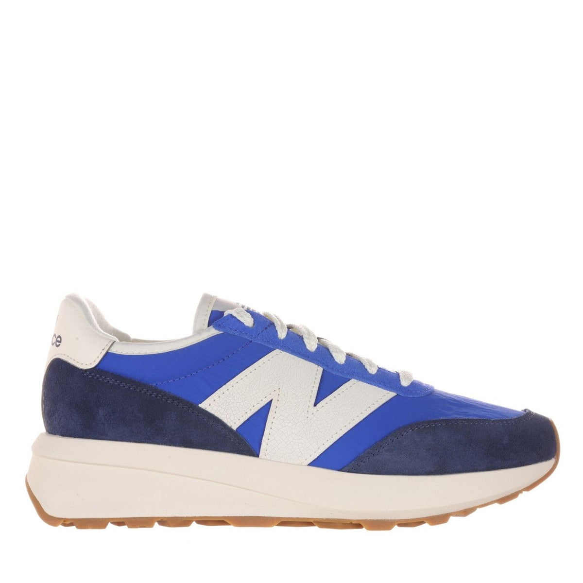 New Balance Low Top Round Toe Flat Heel Sneakers