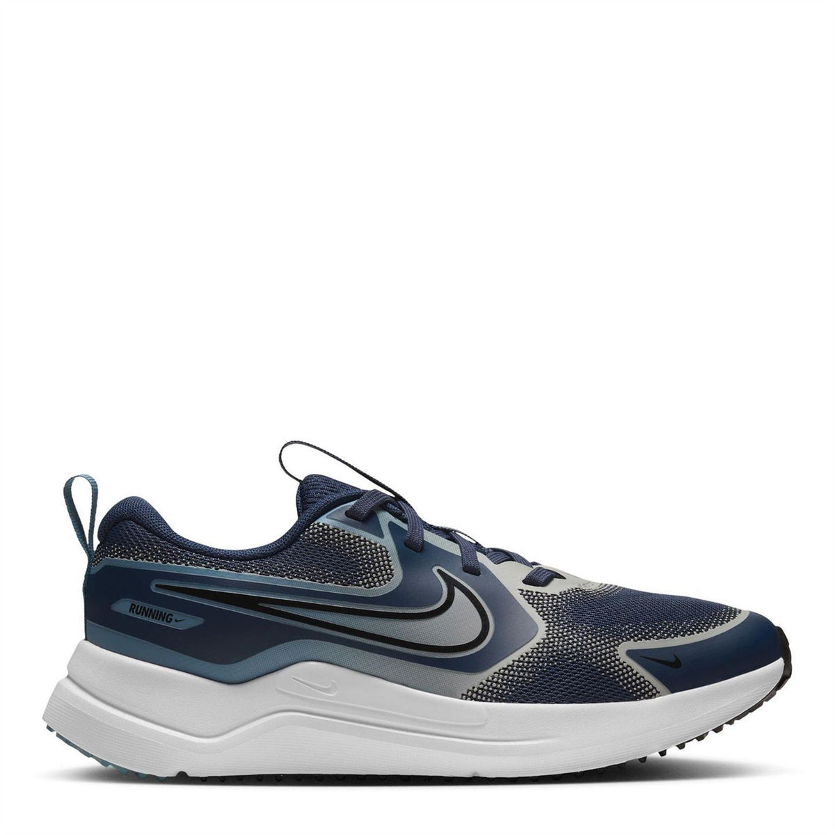 Nike Cosmic Runner Low Top Sneakers