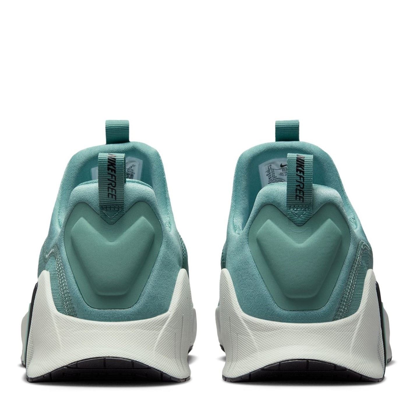 Nike Free Metcon 6 Low Top Sneakers