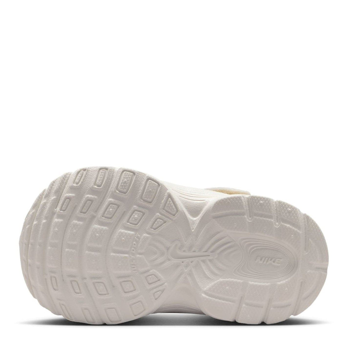 Nike V5 Runner Low Top Lace-Up Sneakers