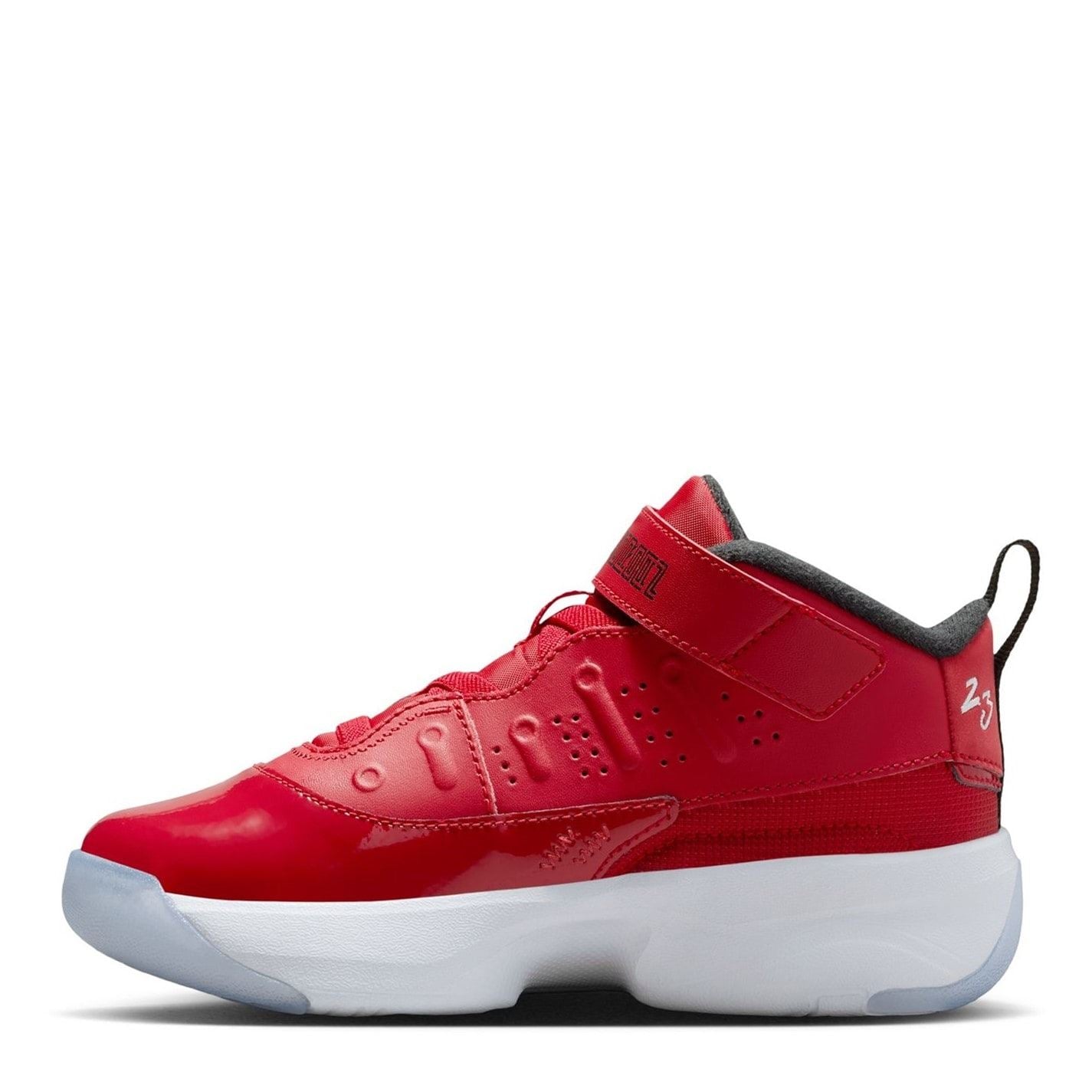 Air Jordan Max Aura Basketball Trainers