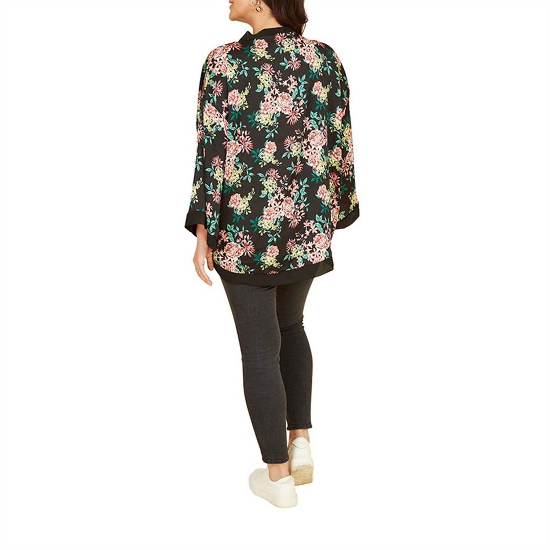Yumi Floral Satin Kimono